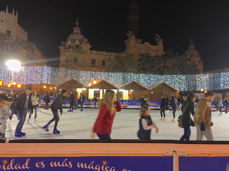 1-ayuntamiento-ice-skating
